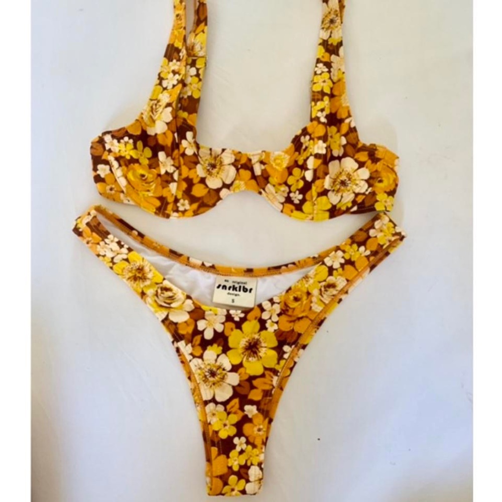 Floral Bikini Snorkelbear Swimwear - Picture 2 of 4